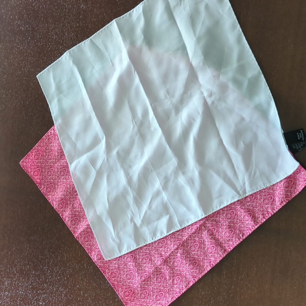 2 pocket squares